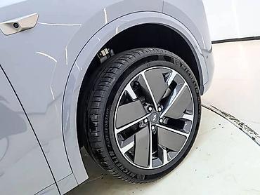 Lixiang: Lixiang L9: 2025 г., Гибрид, Внедорожник — 13