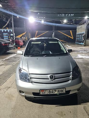 Транспорт: Toyota Ist: 2003 г., 1.5 л, Автомат, Бензин, Хэтчбэк — 1