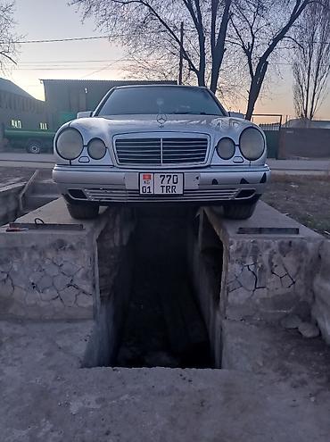 Mercedes-Benz: Mercedes-Benz E-Class: 1998 г., 3.2 л, Автомат, Бензин, Седан — 24