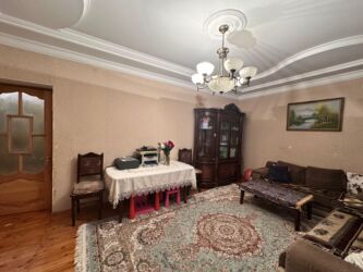 Həyət evləri və villaların satışı: Qaraçuxur qəs. 5 otaqlı, 130 kv. m, Kredit var, Orta təmir — 8