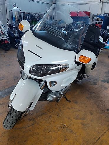 wing: Honda Gold Wing GL1800, туристический мотоцикл класса люкс. Основные — 3