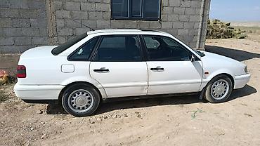 Унаа сатуу: Volkswagen Passat: 1995 г., Седан — 1