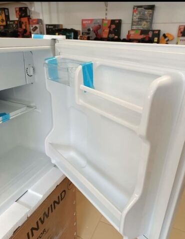 Холодильники: Холодильник Avest, Новый, Однокамерный, De frost (капельный), 50 * 80 * 50