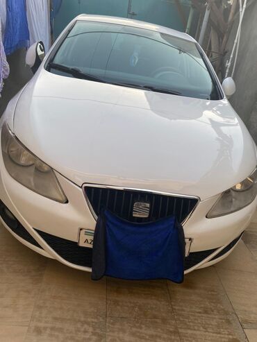 ön oturacaq: Seat Ibiza: 1.6 l | 2011 il 245000 km Hetçbek