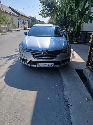 морнинг: Самсунг SM6 (Renault Talisman/Samsung SM6), серебристый седан — 4