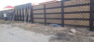 Бетонные еврозаборы: Огрождение евро заборы сапаттуу жана бат орнотуп беребиз гарантия 10 — 11