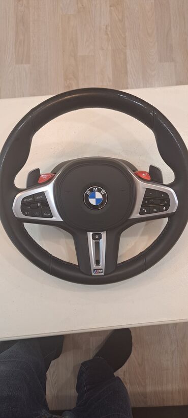 İnformatika: BMW M idman sükanı, avtomobilin salonuna idman görünüşü bəxş edir