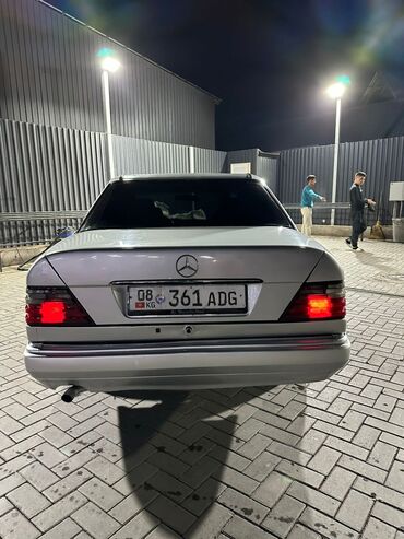 Mercedes-Benz: Mercedes-Benz E-Class: 1995 г., 2 л, Механика, Бензин, Седан — 7