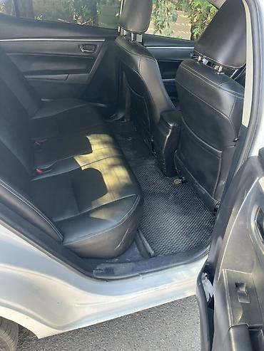 форд краун: Toyota Corolla: 2018 г., 1.8 л, Автомат, Гибрид, Седан — 3