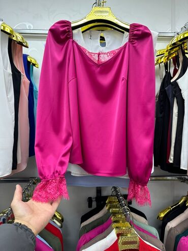 женскую одежду 44 46 размеров: Блузка, Шелк, Однотонный