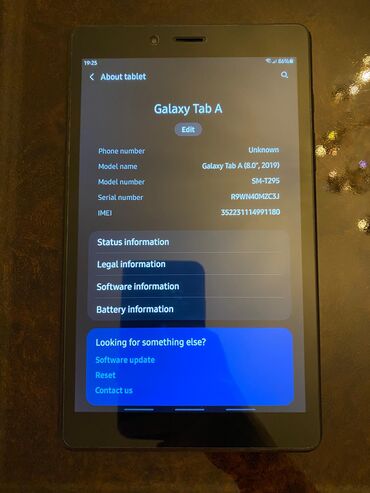 ipad air 2 qiymeti: Samsung Galaxy Tab A 8.0" 32 gb yaddaş 2 gb ram. Nömrə gedir və Wi-Fi