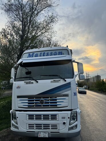 мешалка машина: Тягач, Volvo, 2009 г., Без прицепа