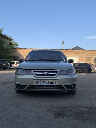Daewoo: Daewoo Nexia: 2011 г., 1.5 л, Механика, Бензин, Седан