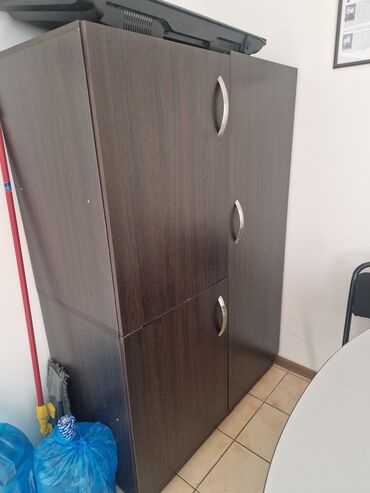 шкаф офисный бу: Кеңсе үчүн шкаф, түсү - Күрөң, ЛДСП