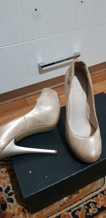 Туфли: Продаю классные осень зима сапоги пару раз только одевала. женские — 15