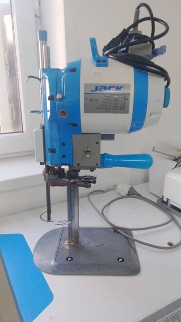 рассрочка швейный машинка: МАЙМАН сатылат ото жакшы абалда, 8 -размер ПОДМАСЛО. 3 ай