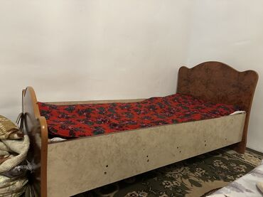 диван раздвижные: Односпальная кровать . Цена 800 сом с матрасом