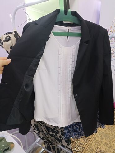 Костюмы с юбкой: Костюмы с юбкой — 4