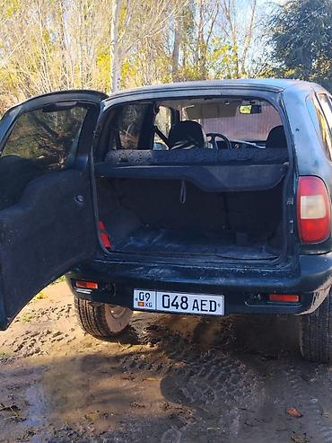 мото сатылат: Chevrolet Niva: 2003 г., 1.7 л, Кол менен иштөөчү, Бензин, Жол тандабас — 5