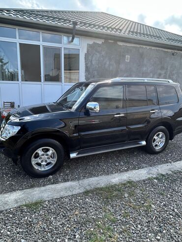 Mitsubishi: Mitsubishi Pajero (IV nəsil) SUV - Gövdə: 5 qapılı, qara rəng, tam — 3
