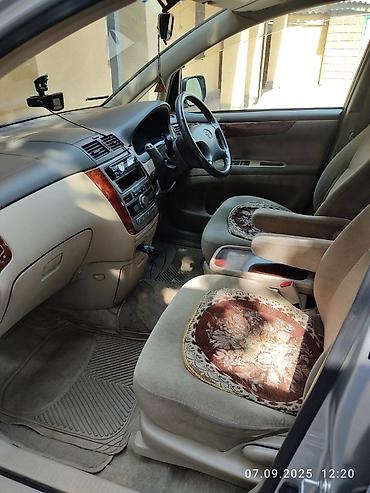 Транспорт: Toyota Ipsum: 2003 г., 2.4 л, Автомат, Бензин, Минивэн — 9