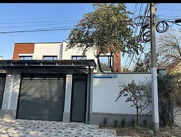 Долгосрочная аренда домов: 225 м², 6 комнат, Балкон застеклен, Бронированные двери, Видеонаблюдение — 1