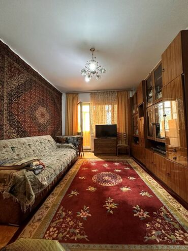 сдаётся квартира центрального мечеть: 3 комнаты, 62 м², 105 серия, 2 этаж, Старый ремонт