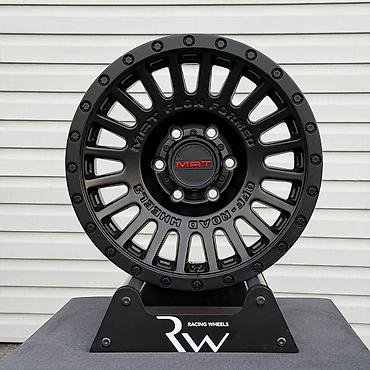 dodg: Литые Диски R 17 Комплект, отверстий - 6, Новый — 1