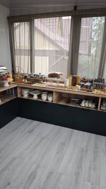 Отели и хостелы: Продаю коттедж на Иссык-Куле с. Бостери Городок(Борбор) действующий — 13