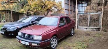 продаю авто срочно: Volkswagen Vento: 1992 г., 1.8 л, Механика, Бензин, Седан