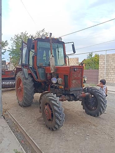prado sukan: Kənd təsərrüfatı traktoru – 4x4, kabinəli - Ön və arxa dartıcı — 2