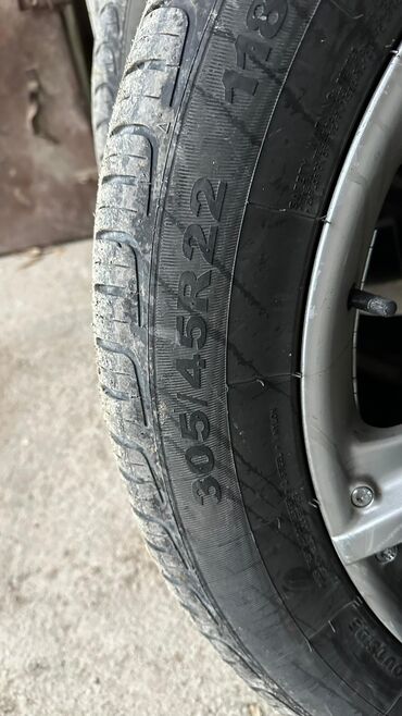 муравей колесо: Дөңгөлөктөр монтажда 305 / 45 / R 22, All-season, Комплект, Жол тандабастар (АТ/МТ), Куйма, тешиктери - 5