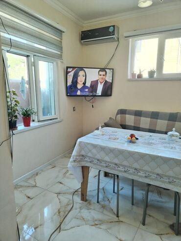 qosqu ev satilir: 60 kv. m, 3 otaqlı, Kombi, Qaz, İşıq