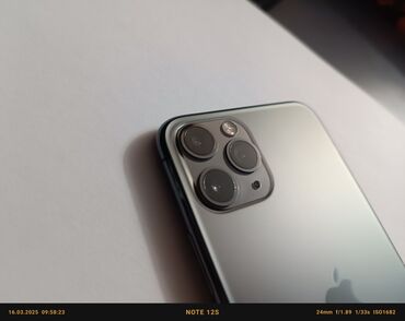 Apple iPhone: IPhone 11 Pro, Б/у, 64 ГБ, Space Gray, Зарядное устройство, Защитное стекло, Чехол, 67 %