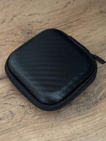 stüssy wallet: BMW Carbon futlyar Mağaza Bakı Beynəlxalq Avtovağzal metro — 1