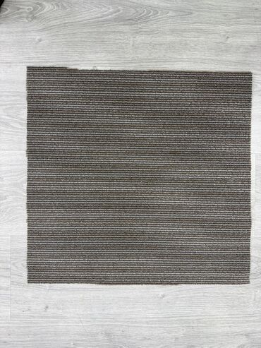 Süni güllər: Məhsul: Kvadrat xalça örtüyü panelləri (kafel tipli xalça plitələri) — 10