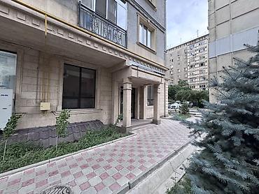 1й этаж: Сдается коммерческое помещение на первом этаже с отдельным входом на — 6