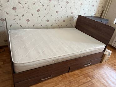 2 местный кровать: Полуторная Кровать, Б/у