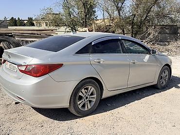 спарк 2010: Hyundai Sonata: 2010 г., 2 л, Автомат, Газ, Седан — 3