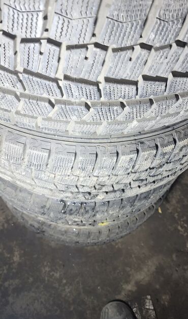 шына 225 70 15: Шины 225 / R 17, Зима, Б/у, Bridgestone