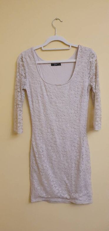 Haljine: Svečane i elegantne haljine u M veličini. Cena 700-1500din. Pošaljite — 10