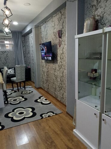 grand heyat: Yasamal 4 otaqlı, 98 kv. m, Kredit yoxdur, Orta təmir
