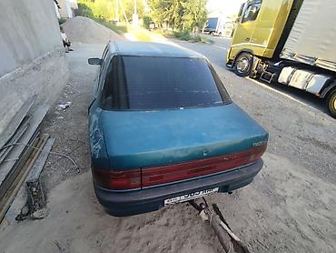 mazda 626 1990: Mazda 626: 1990 г., Механика, Бензин, Седан — 1