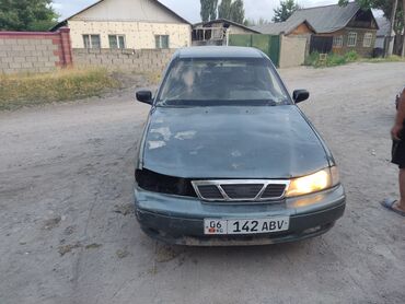 нужна машина: Daewoo Nexia: 1.6 л, Механика, Бензин, Седан