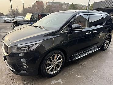 Kia: Kia Carnival: 2019 г., Минивэн — 2