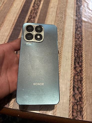 s23 cena polovan: HONOR X8a – pametni telefon Ključne karakteristike: - Ekran: 6.7" — 1