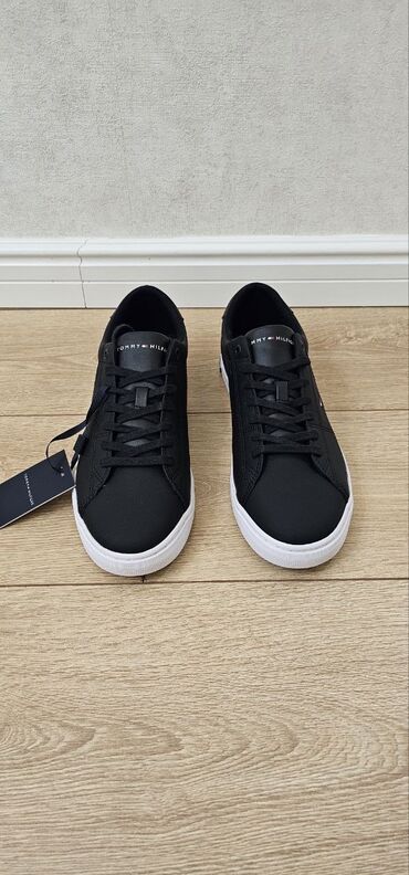 Кроссовки и спортивная обувь: Продаю оригинальные и новые пары кед и кроссовок. Карусель ниже👇 — 7