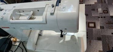 швейная машинка джаноме: Продается вышивальная машинка janome craft230e
цена 10000с