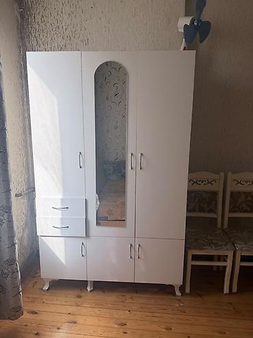 Qonaq otağı dəstləri: Mebel dəstləri – vitrin şkaf, divar dolabı və ağ qarderob - Vitrin — 3