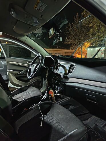 VAZ (LADA): LADA Vesta sedan lizinq di satılır 14 ayı verilib 7 mine satılır — 7